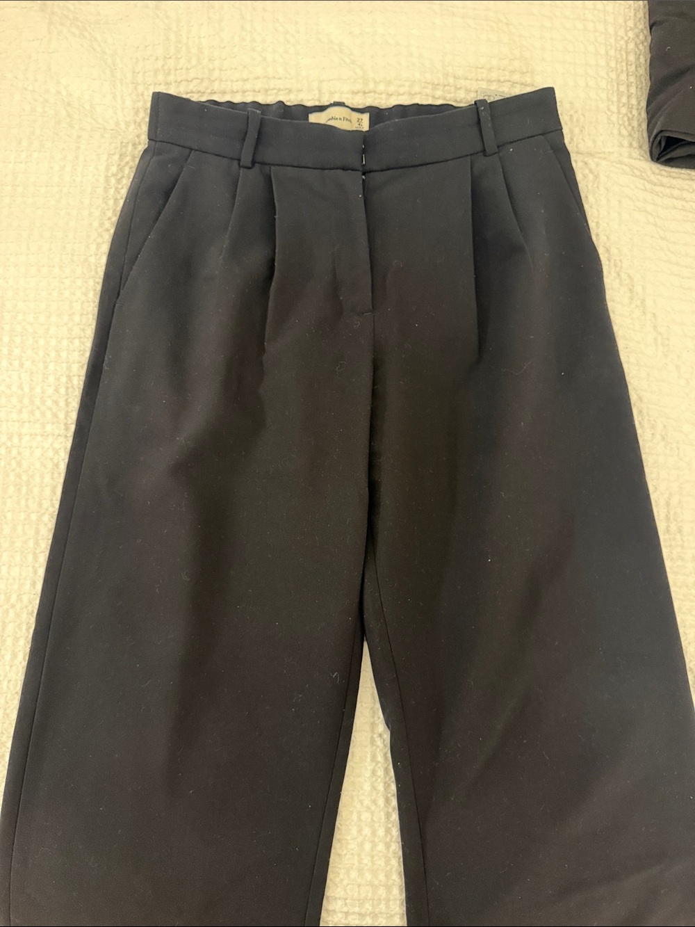 Abercrombie & Fitch Black Women's Pleated Dress Pants